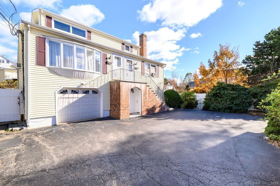 200 Frederick St unit 2, Stamford, CT 06902 - photo 1