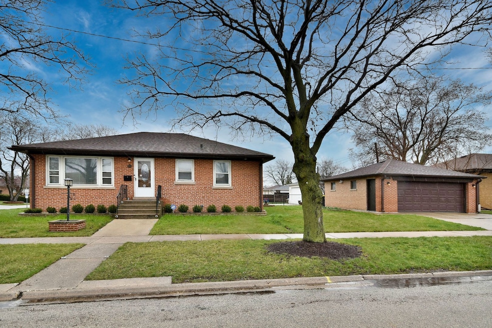4567 Scott St, Schiller Park, IL 60176 - photo 1