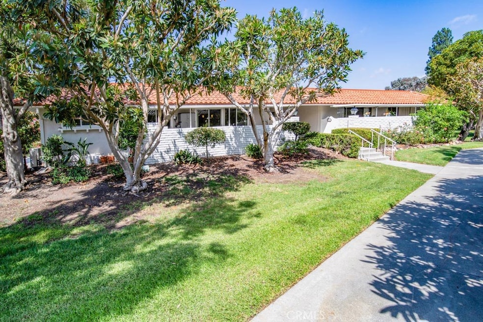 826 Via Alhambra unit Q, Laguna Woods, CA 92637 - photo 1
