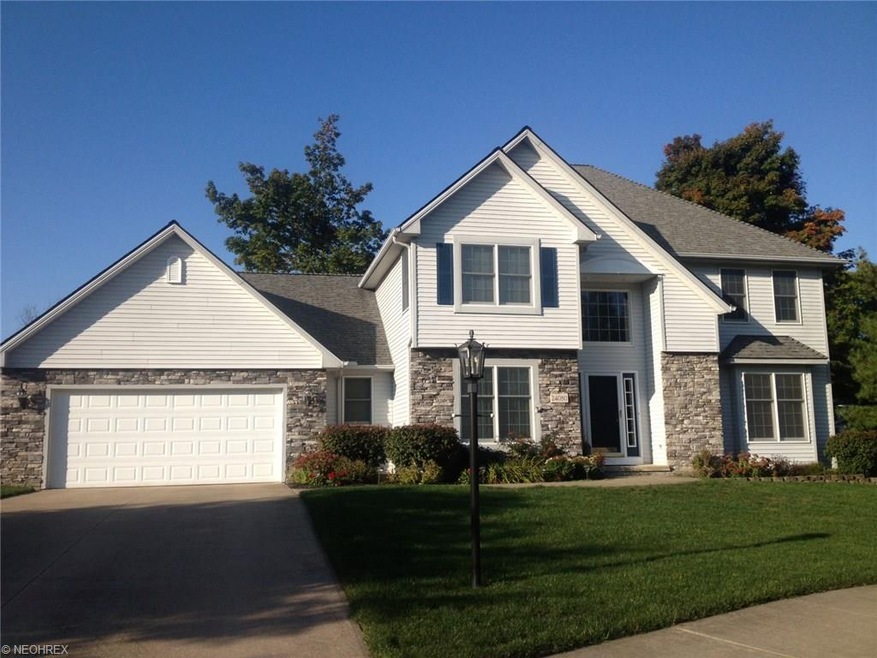 24080 Briar Patch Dr, Olmsted Falls, OH 44138 - photo 1