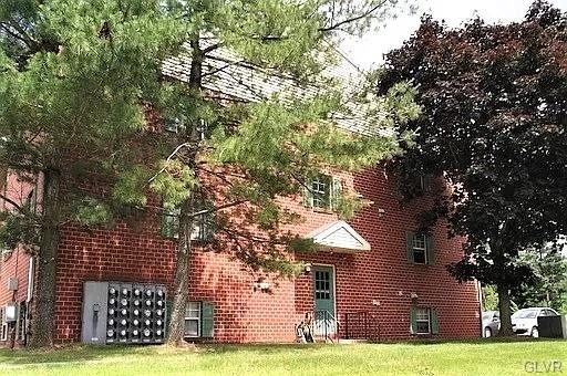 16 S 10th St unit 13, Emmaus, PA 18049 - photo 1