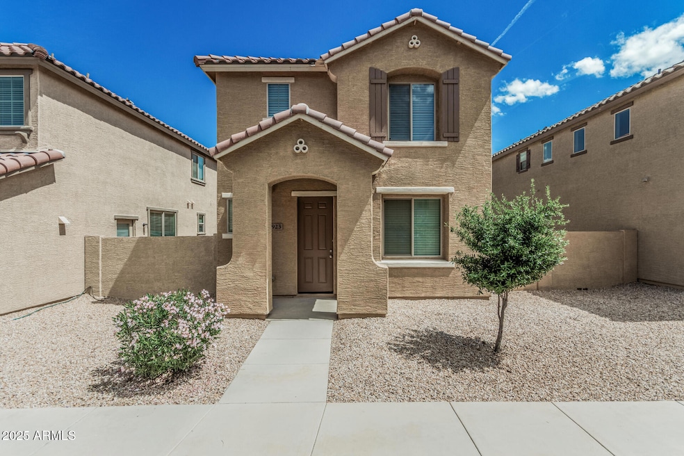 923 E Agua Fria Ln, Avondale, AZ 85323 - photo 1