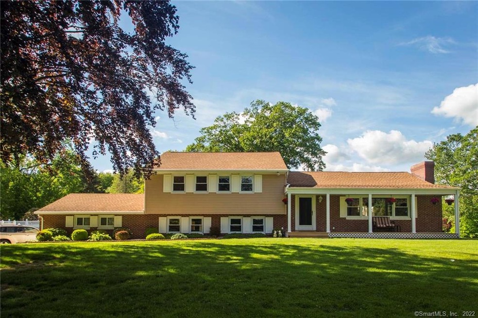 494 Carriage Dr, Orange, CT 06477 - photo 1