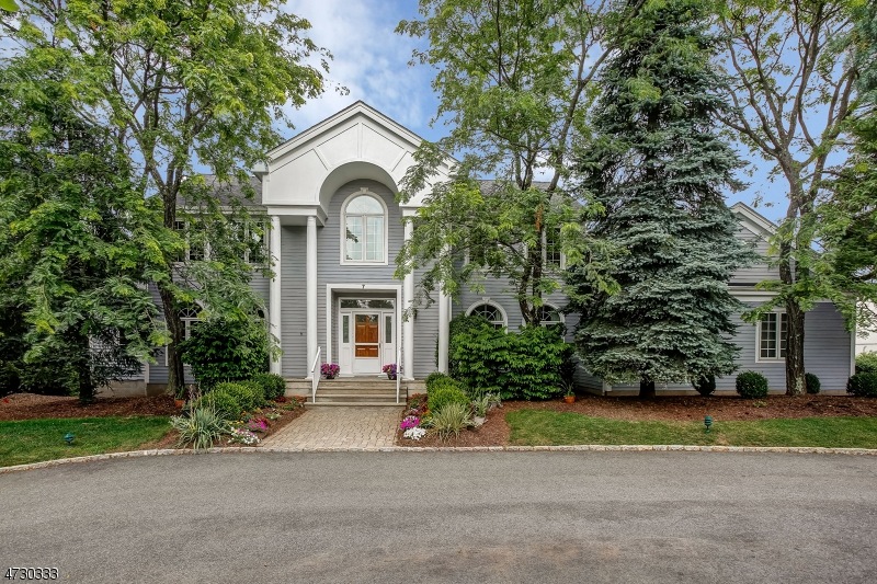 7 Hadrian Dr, Livingston, NJ 07039 - photo 1