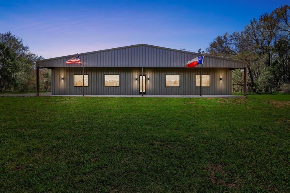 1572 Elmore Rd, Denison, TX 75021 - photo 1