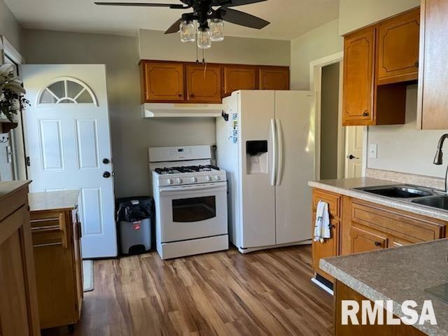 2311 18th St, Bettendorf, IA 52722 - photo 1