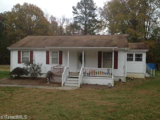 1804 White Smith Rd, Siler City, NC 27344 - photo 1