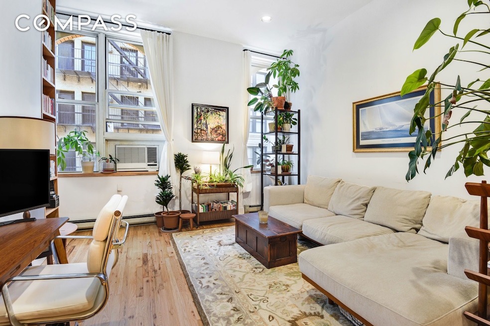 Waverly Mews unit 5U, New York, NY 10003 - photo 1