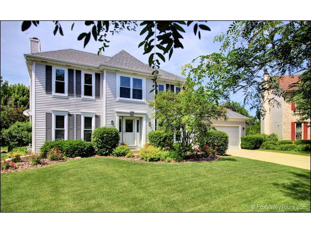 977 Wellington Cir, Aurora, IL 60506 - photo 1