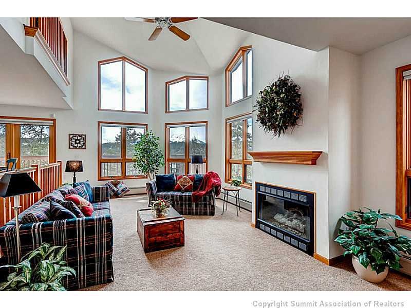 Den/Family/Great Room. 94A Ensign Dr - Great Room
