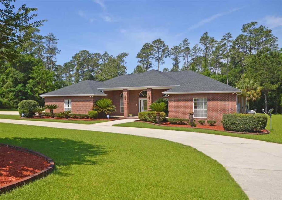 804 Tara Cir, Cantonment, FL 32533 - photo 1