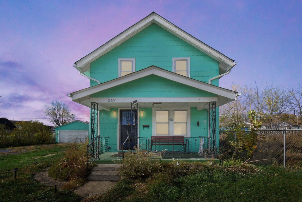 0-web-or-mls-2177-berrell-ave