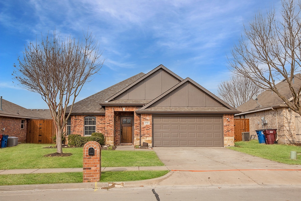 1510 Syracuse Dr, van Alstyne, TX 75495 - photo 1