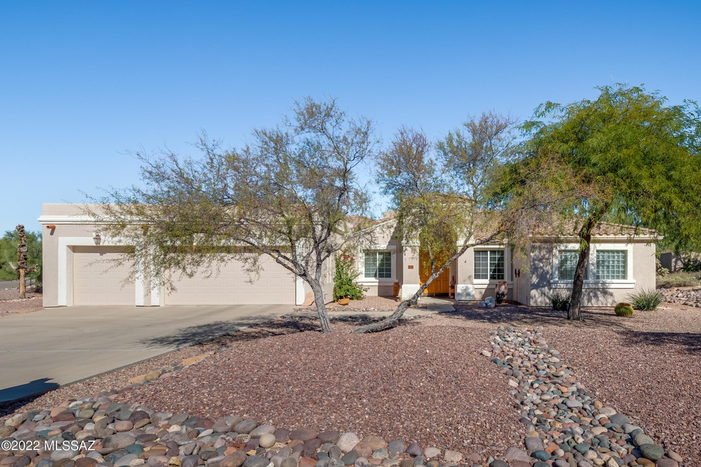 836 W Los Altos Rd