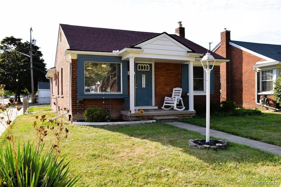 1136 18th St, Wyandotte, MI 48192 - photo 1