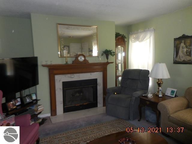 5305 E Michigan Ave, Au Gres, MI 48703 - photo 1