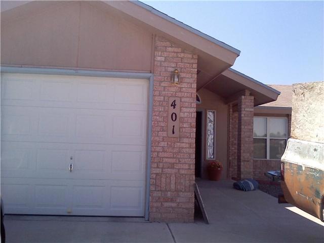 401 Lauren St, Horizon City, TX 79928 - photo 1