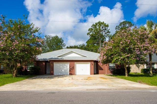 Front facing view of 6 Ponderosa Ln.