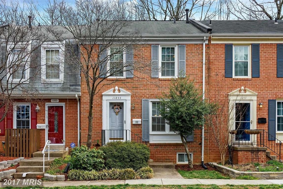 11855 Dunlop Ct, Reston, VA 20191 - photo 1