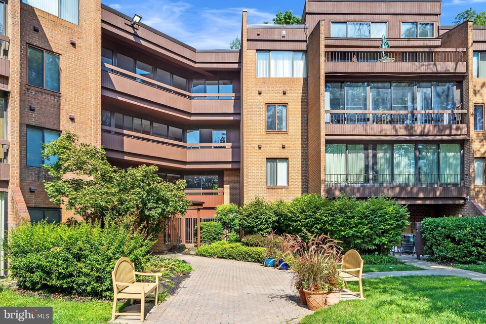 Heather Ridge unit 300, Baltimore, MD 21209 - photo 1