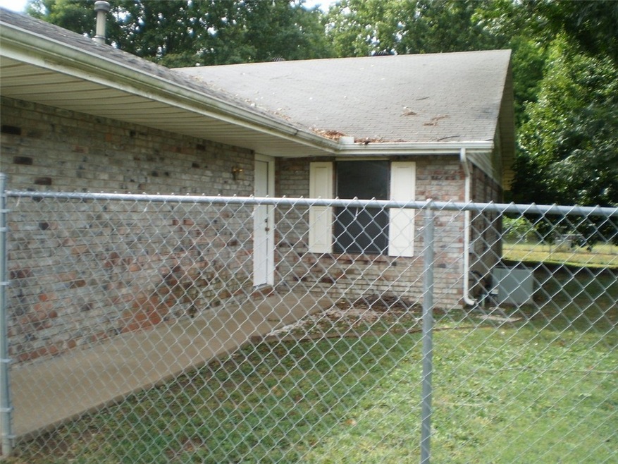 1808 S 15th St, Rogers, AR 72758 - photo 1