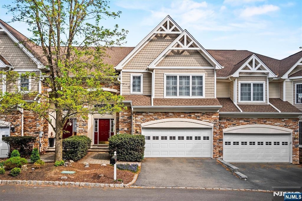 4 S Shadow Ln, Oakland, NJ 07436 - photo 1