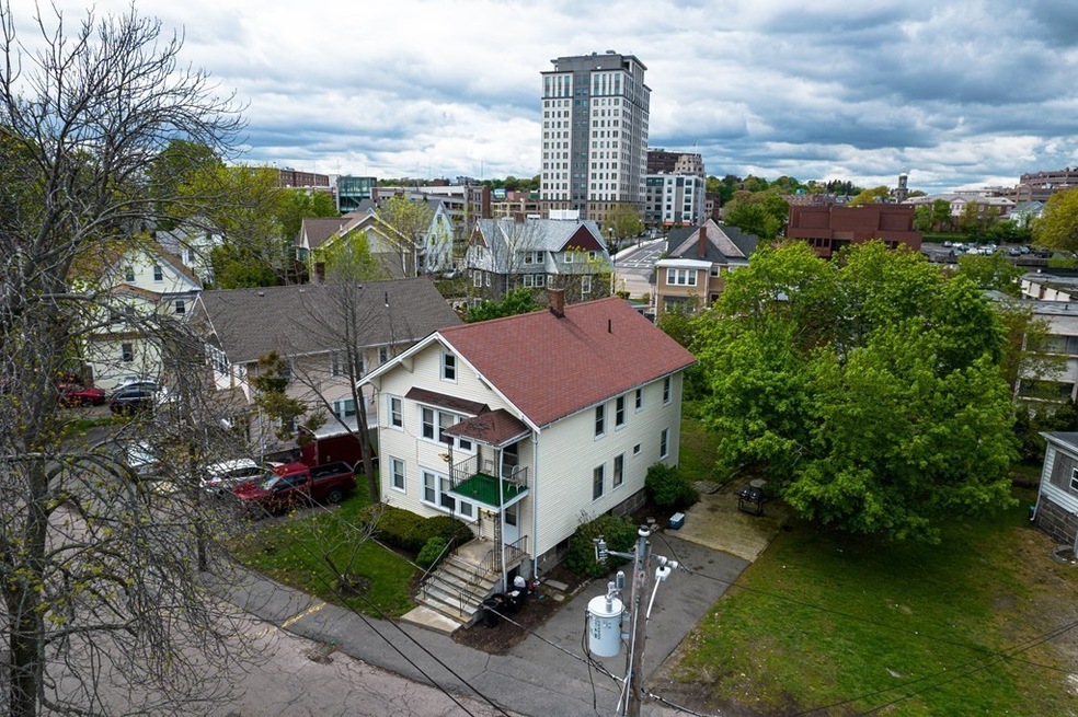 33 Bigelow St, Quincy, MA 02169 - photo 1