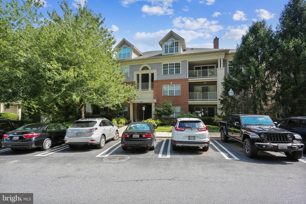105 Timberbrook Ln unit 101, Gaithersburg, MD 20878 - photo 1