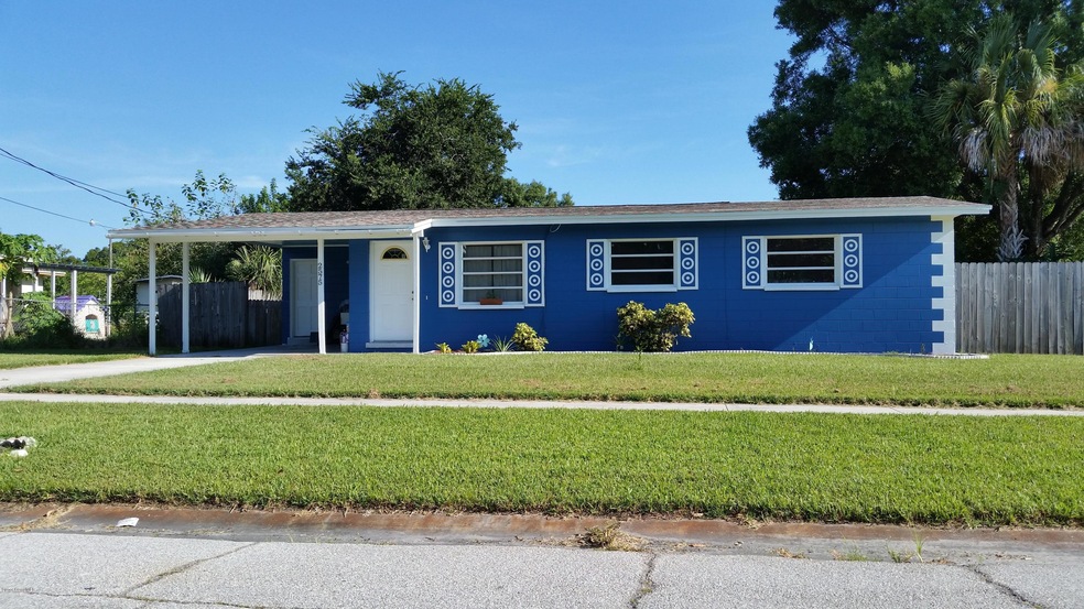 2575 Stratford Drive