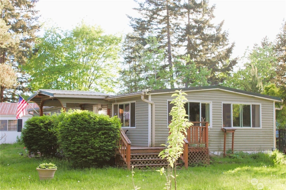 8925 Pepperidge Ln SE, Yelm, WA 98597 - photo 1