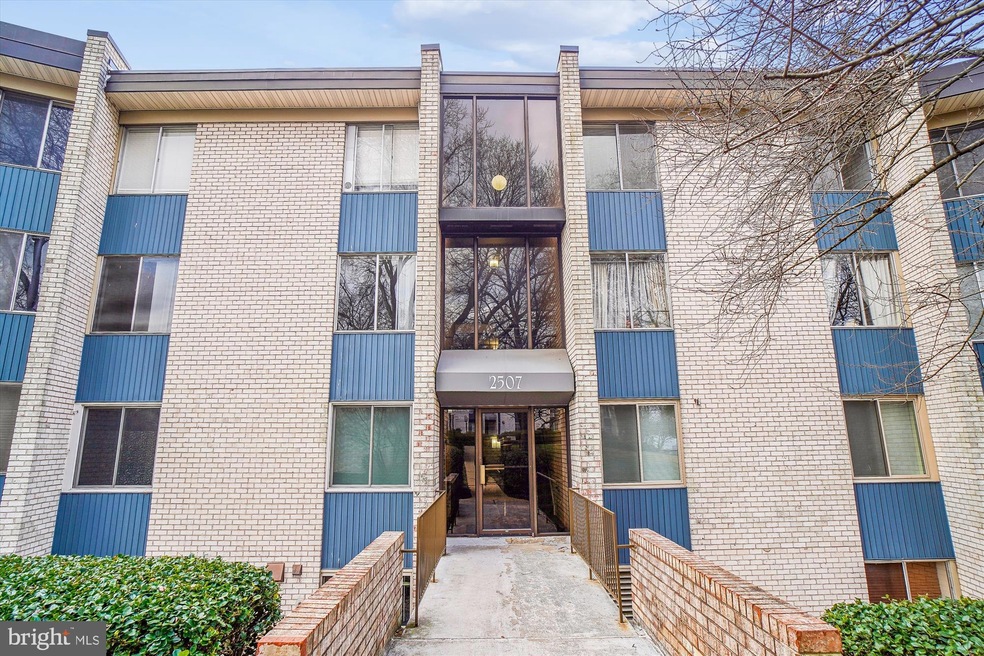 2507 Baltimore Rd unit 4, Rockville, MD 20853 - photo 1