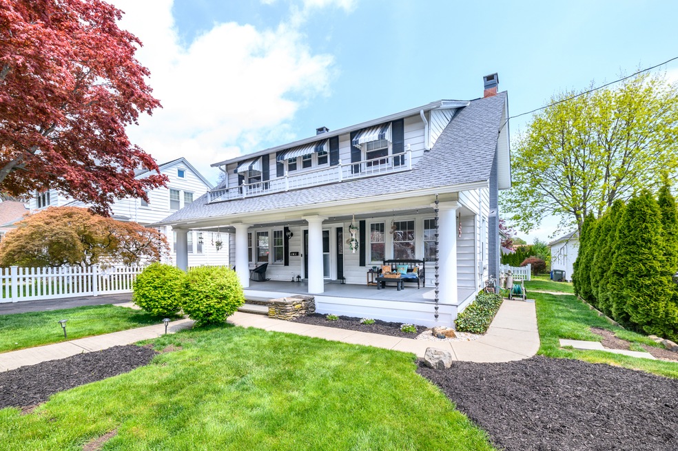 458 Brewster St, Bridgeport, CT 06605 - photo 1