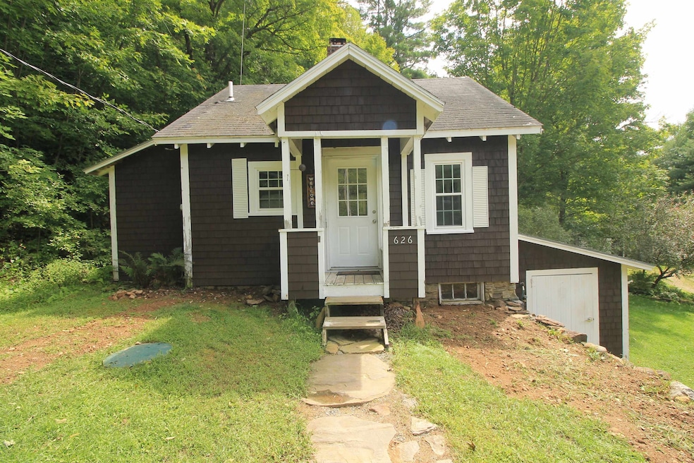 626 Nh Route 175, Campton, NH 03223 - photo 1