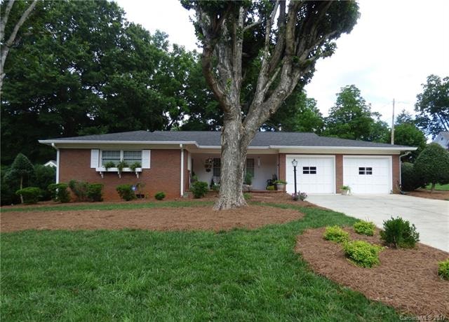 304 Oakhurst Rd, Statesville, NC 28677 - photo 1