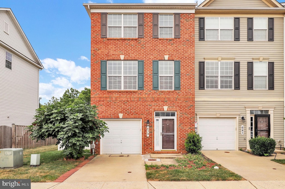 639 Cawley Dr, Frederick, MD 21703 - photo 1