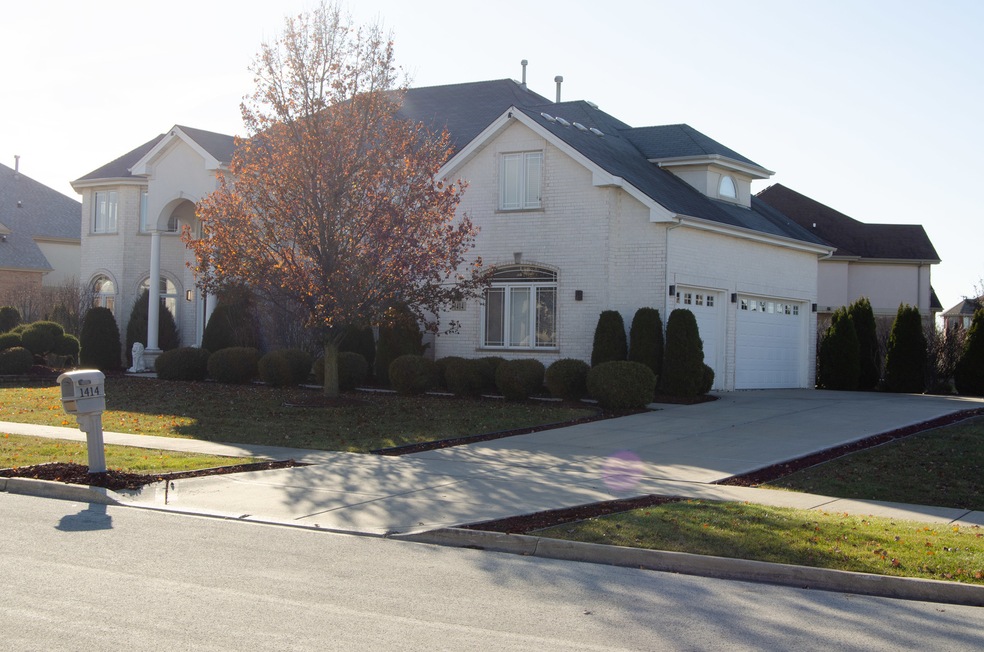 1414 Selkirk St, Flossmoor, IL 60422 - photo 1