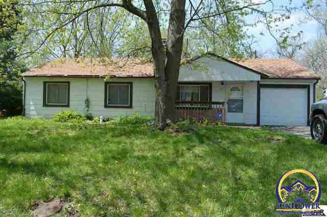 3511 SW Westview Ave, Topeka, KS 66611 - photo 1