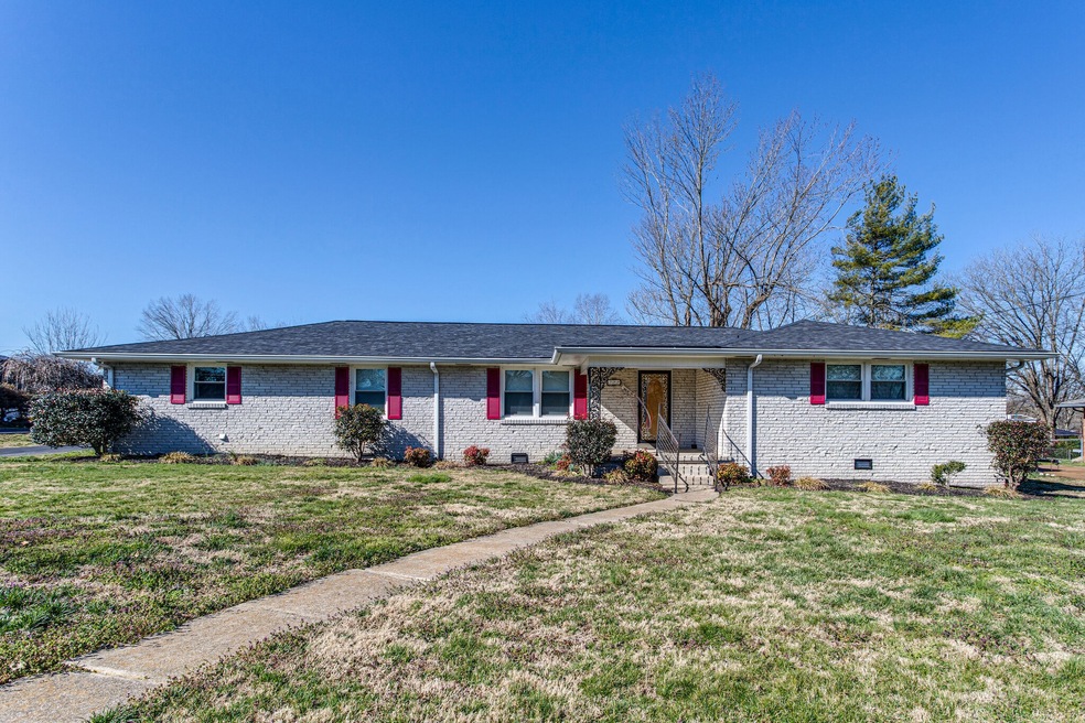 308 Stardust Dr, Shelbyville, TN 37160 - photo 1