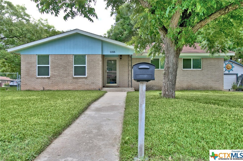 1188 Rivercrest Dr, New Braunfels, TX 78130 - photo 1