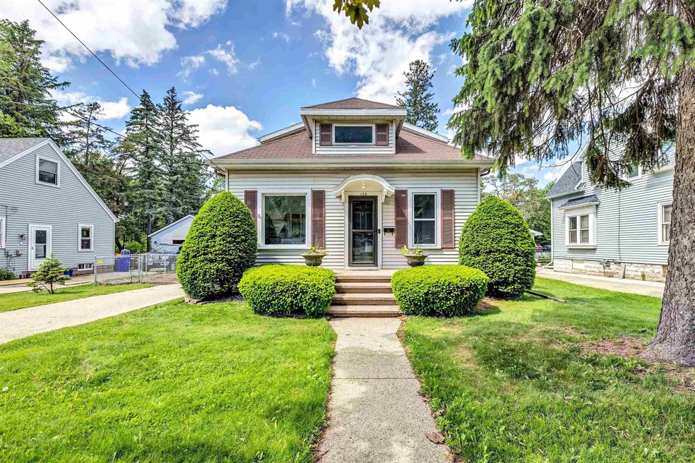 120 W Foster St, Appleton, WI 54915 - photo 1
