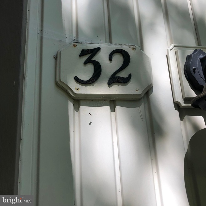 32 Dendron Ct, Parkville, MD 21234 - photo 1