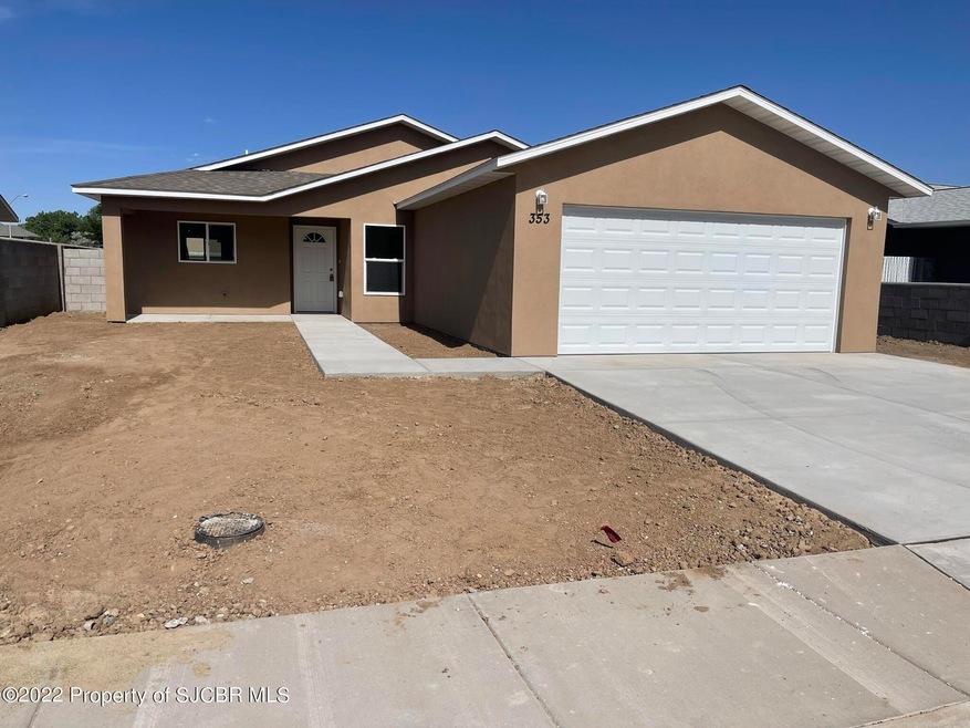 353 Valle Bonita Dr, Farmington, NM 87401 - photo 1