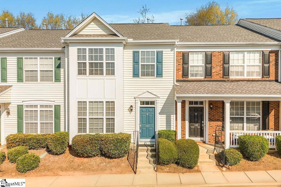 140 Bumble Cir, Mauldin, SC 29662 - photo 1