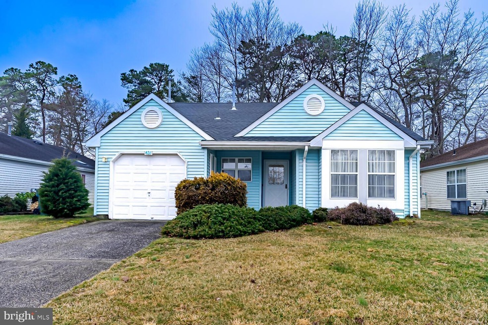 431 Lexington Dr, Little Egg Harbor Township, NJ 08087 - photo 1