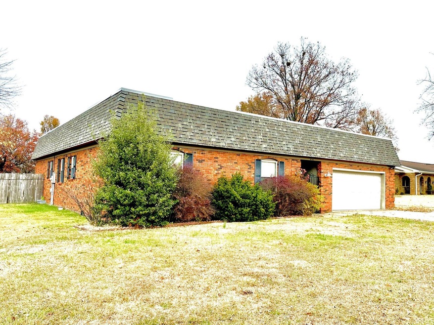 8066 Meadow Ln, Newburgh, IN 47630 - photo 1