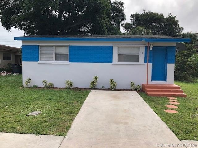 715 SW 9th St, Dania, FL 33004 - photo 1