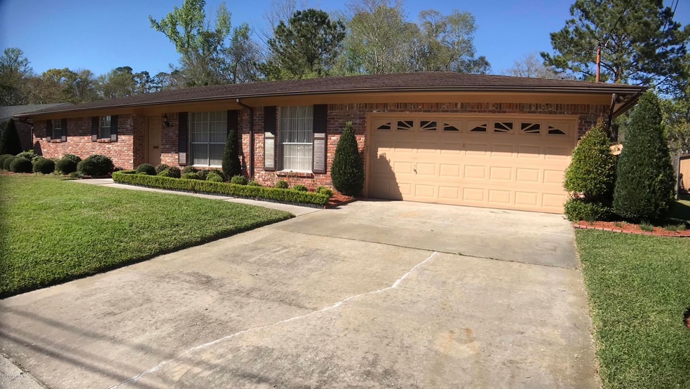 7075 Hanson Dr N, Jacksonville, FL 32210 - photo 1