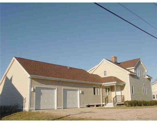 129 Twin Peninsula Ave, Wakefield, RI 02879 - photo 1