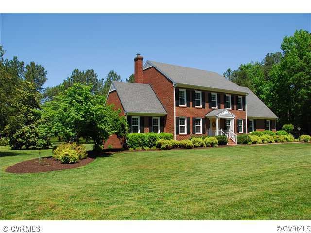 11320 Cloverhill Dr, Ashland, VA 23005 - photo 1