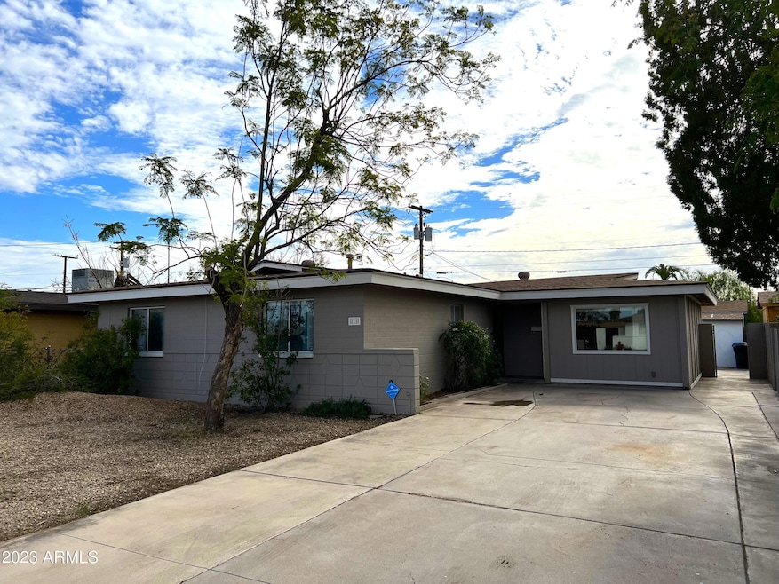 555 E Franklin Ave, Mesa, AZ 85204 - photo 1